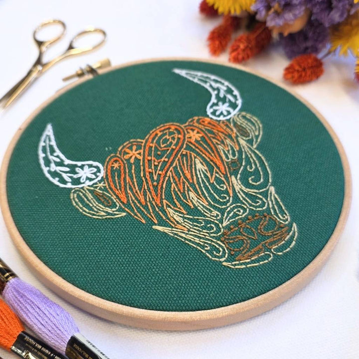 6 Inch Paisley Highland Coo Hoop Kit