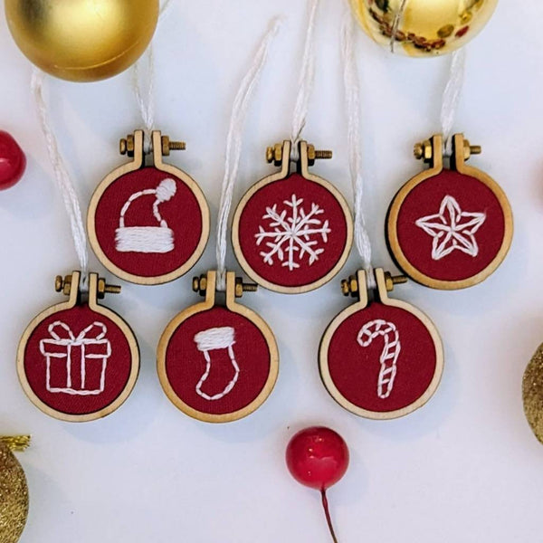 Christmas Baublitos Embroidery Set