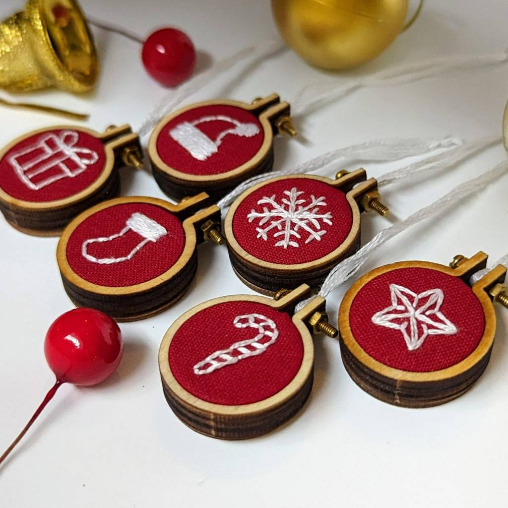 Christmas Baublitos Embroidery Set