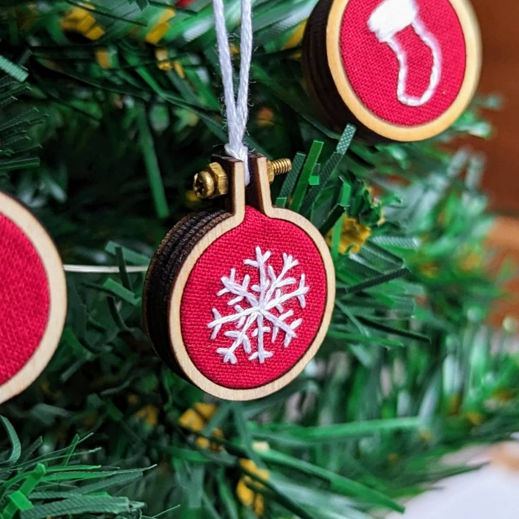 Christmas Baublitos Embroidery Set