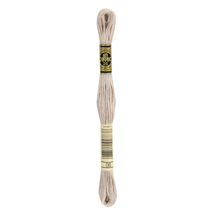 One skein of DMC Mouliné Stranded Cotton thread Colour code 6