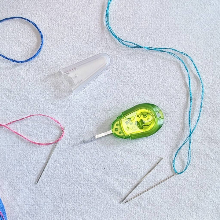 Embroidery Needle Threader