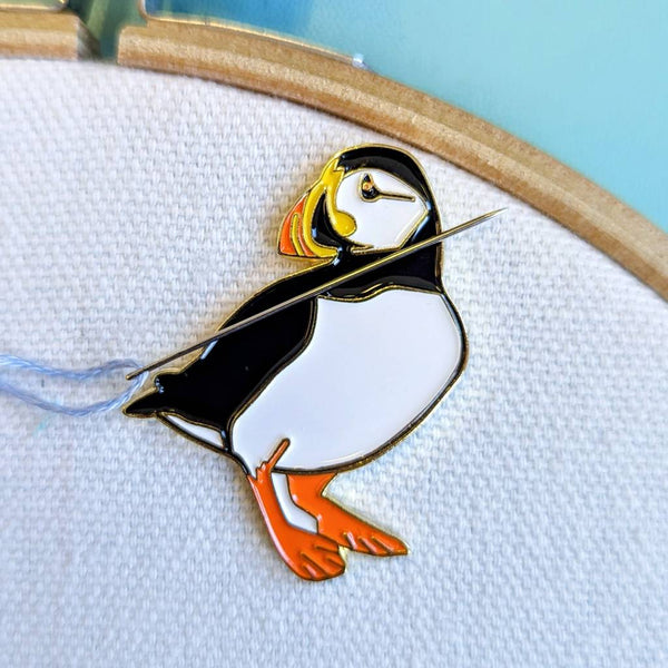 Puffin Magnetic Needle Minder