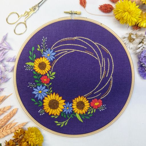 Summer Wreath Embroidery Pattern