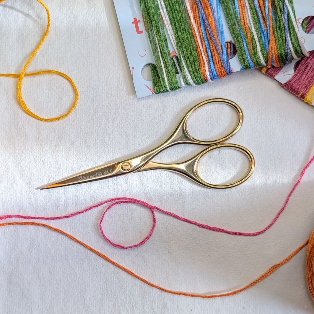 Whiteley Gold Plated Needlework Scissors