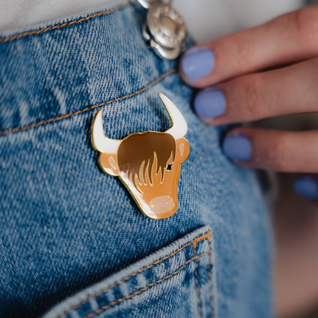 Highland Coo Pin Badge