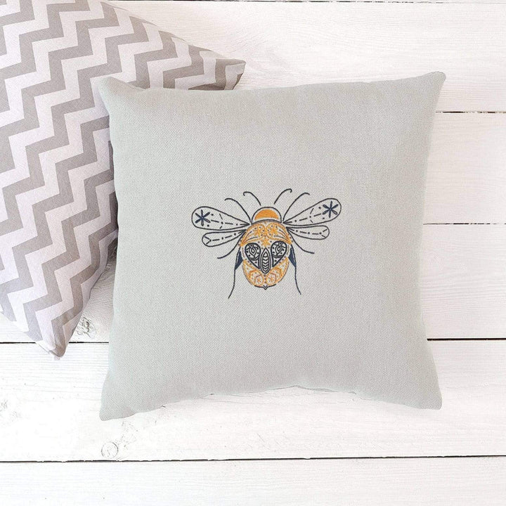 Paraffle Embroidery Cushion Embroidery Kit Bee Cushion Kit & Pattern