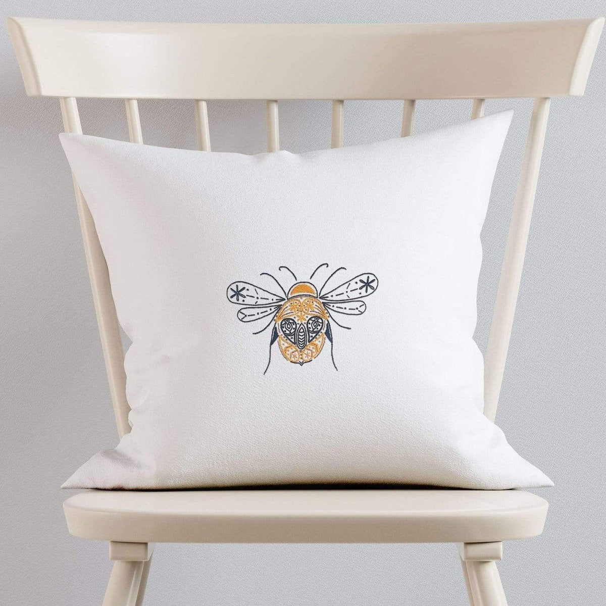 Paraffle Embroidery Cushion Embroidery Kit Bee Cushion Kit &amp; Pattern