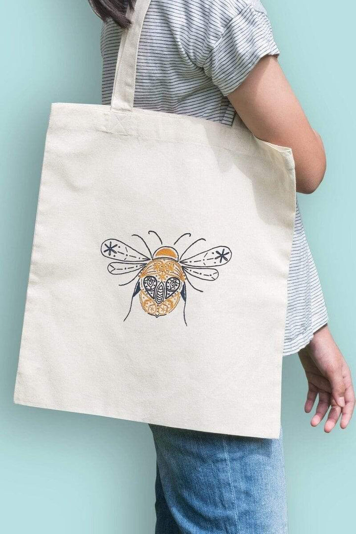 Paraffle Embroidery Pattern Bee Embroidery Pattern